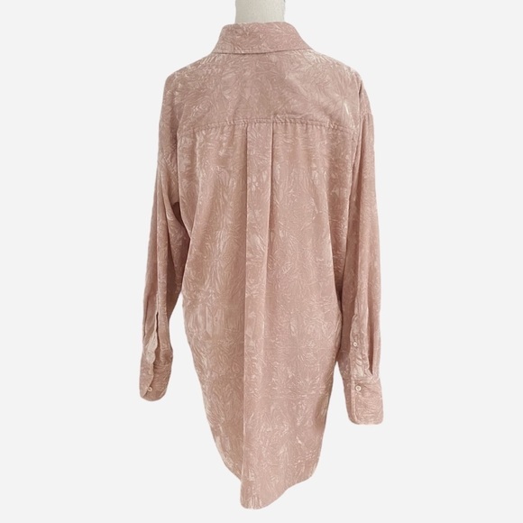 ARITZIA WILFRED LE FOU SILK BLEND CRISTOL PINK CRUSHED VELVET BUTTON DOWN SHIRT - Picture 3 of 9